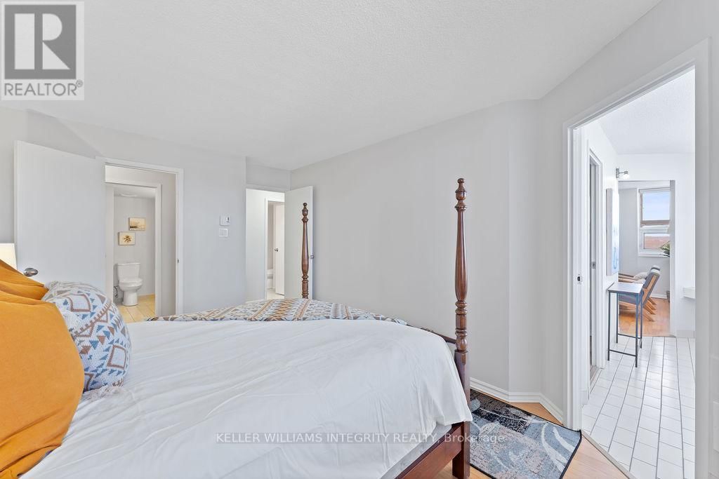 626 - 1025 GRENON AVENUE Image 20