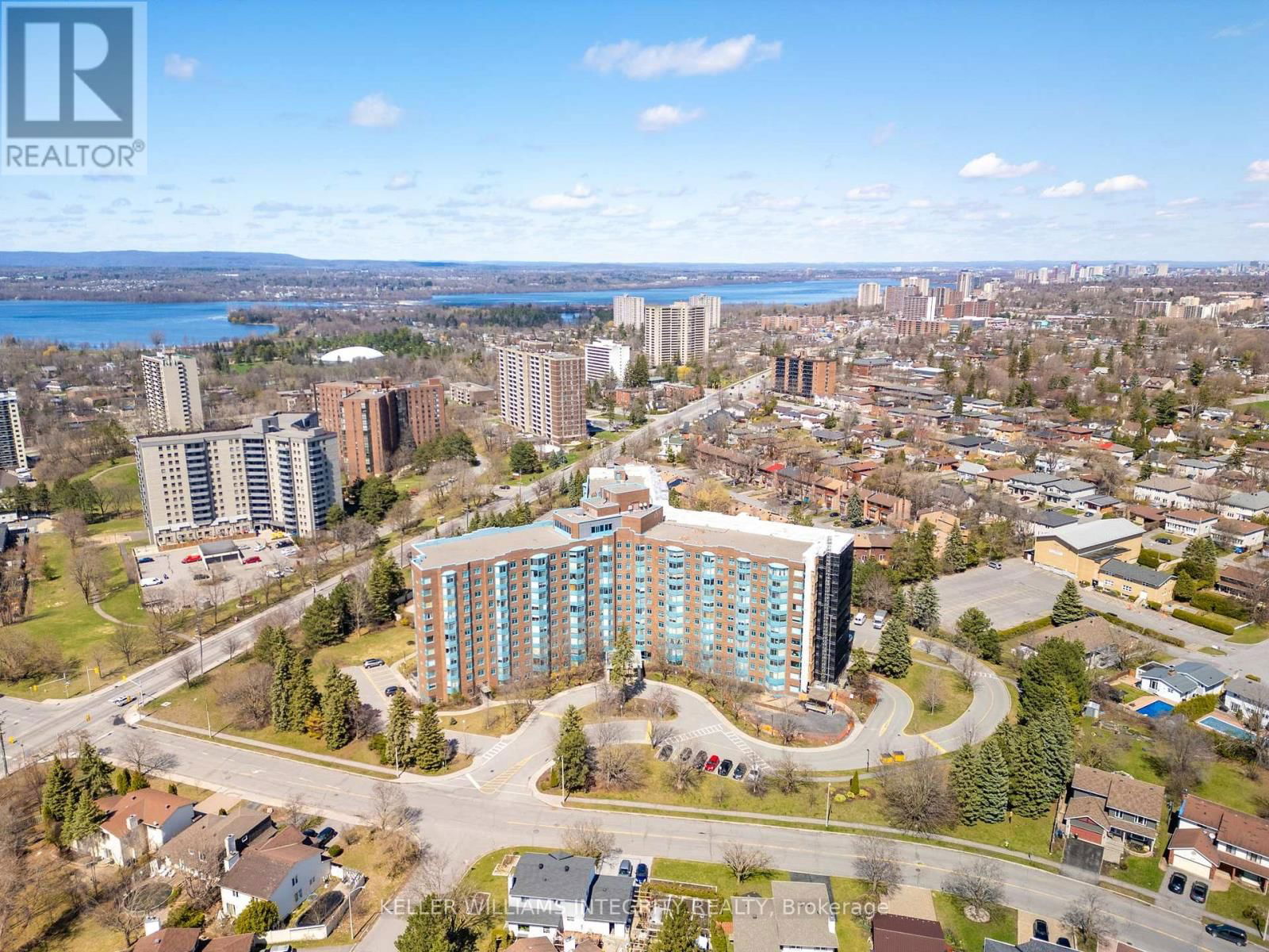 626 - 1025 GRENON AVENUE Image 29