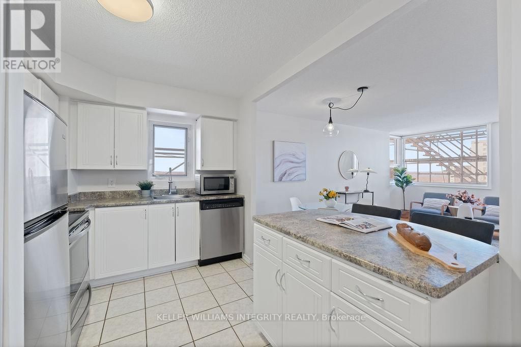 626 - 1025 GRENON AVENUE Image 3