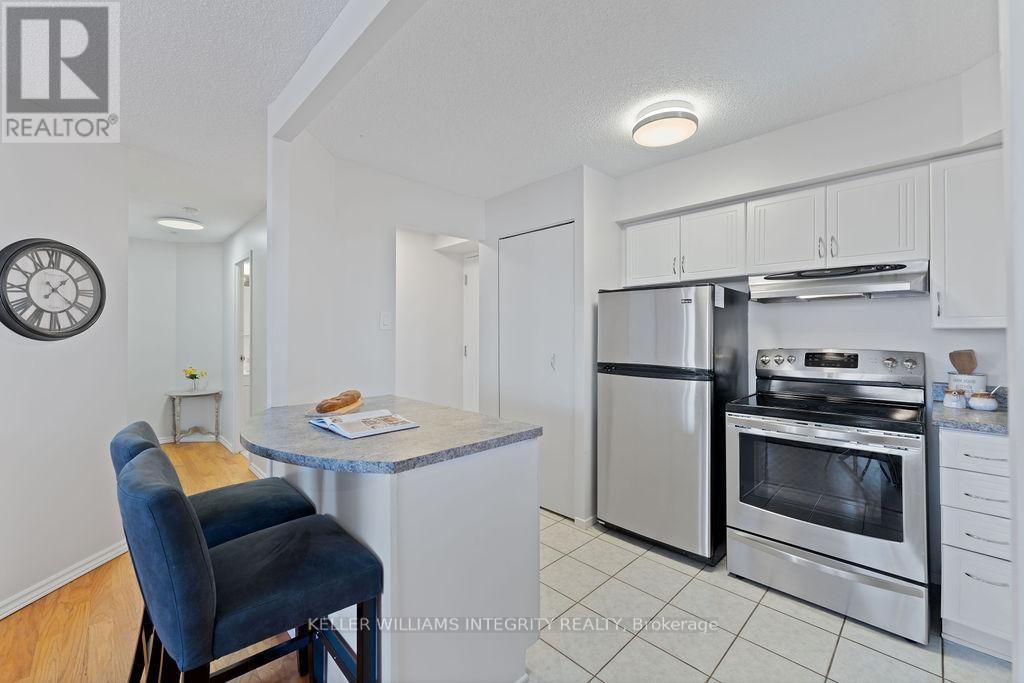 626 - 1025 GRENON AVENUE Image 4