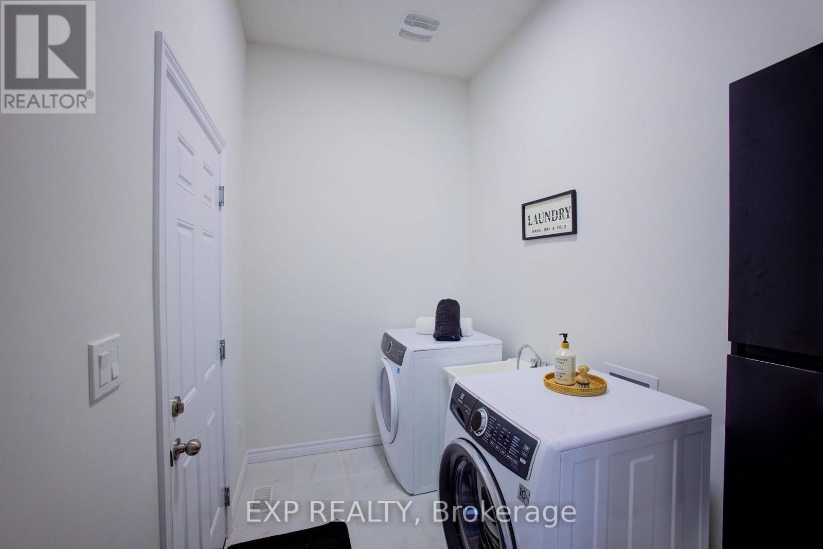 115 MAPLE STREET Image 11