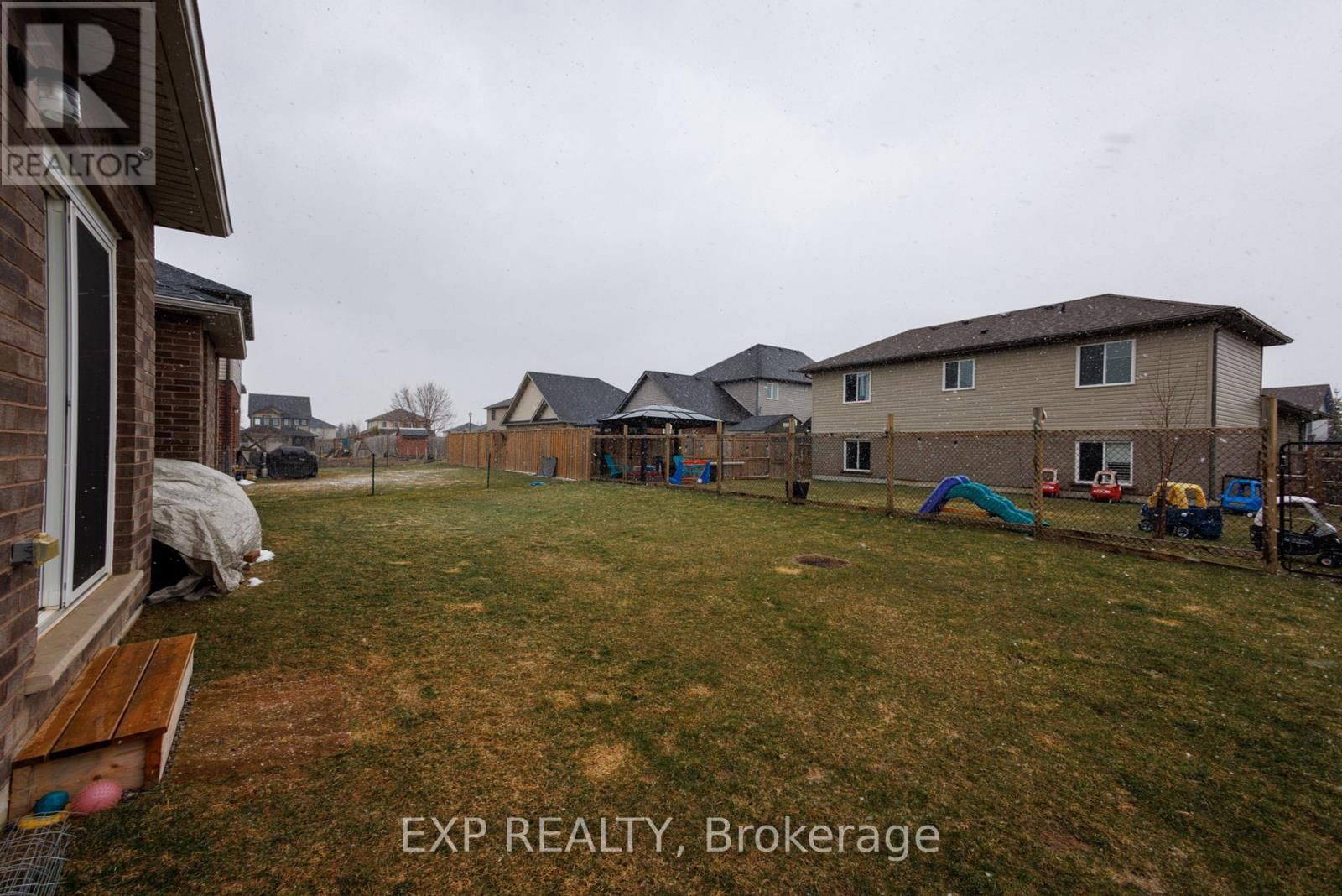 115 MAPLE STREET Image 28