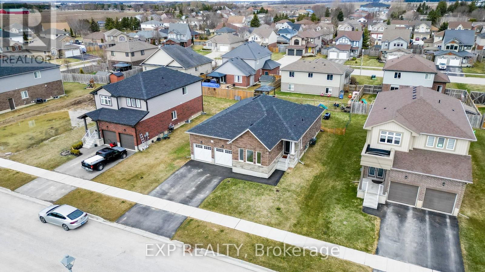 115 MAPLE STREET Image 34