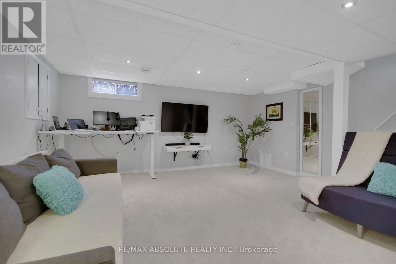 3B FOXHILL WAY Image 35