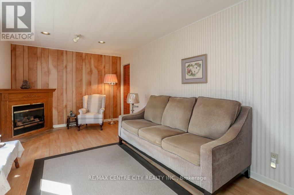 367 WARREN STREET Image 14