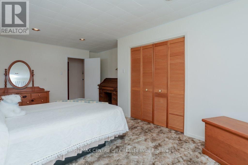 367 WARREN STREET Image 21