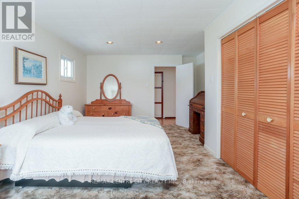 367 WARREN STREET Image 22