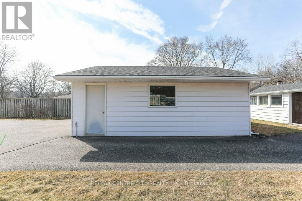 367 WARREN STREET Image 36