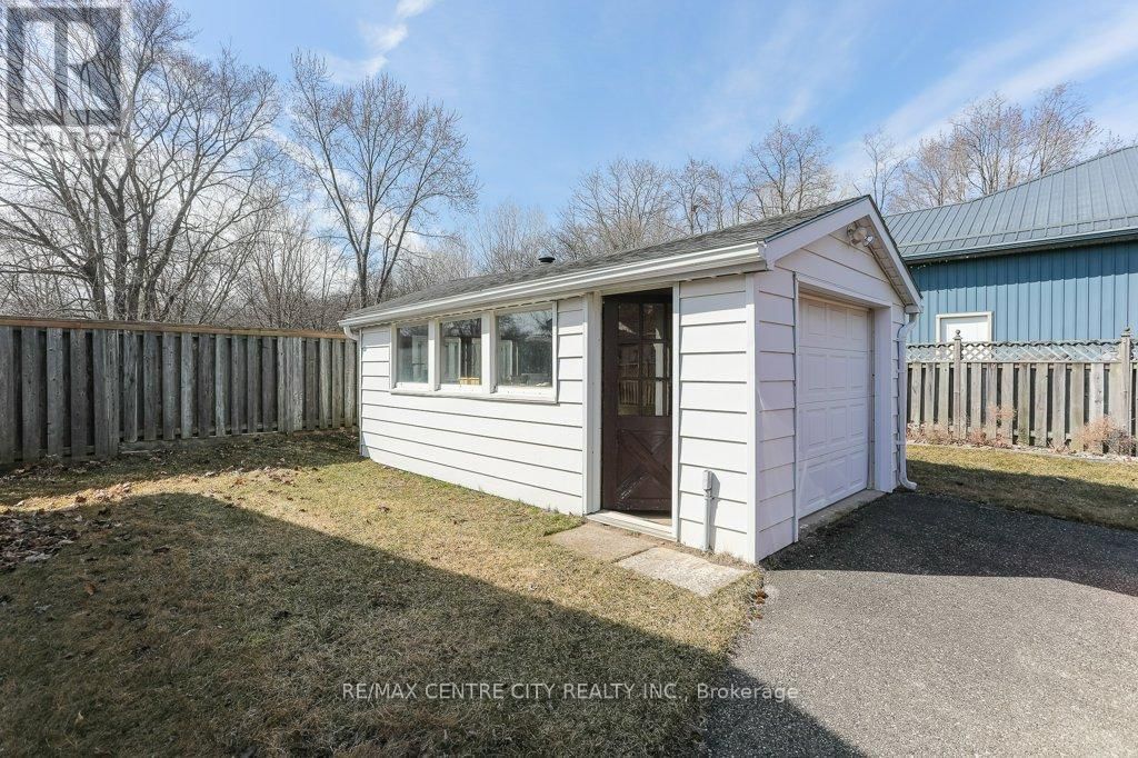 367 WARREN STREET Image 39