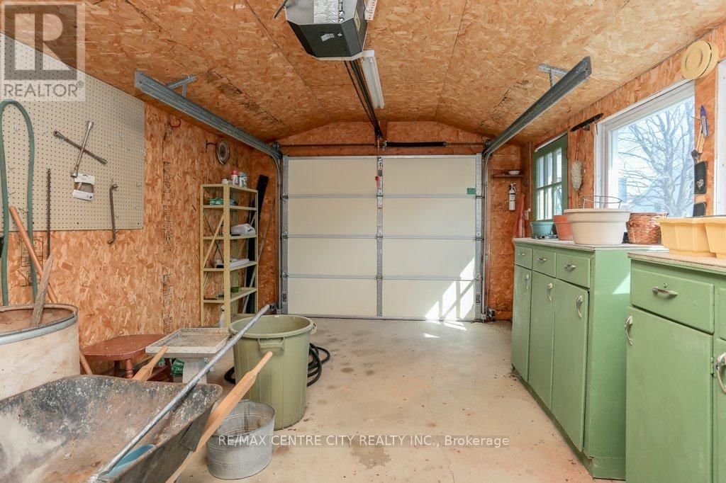 367 WARREN STREET Image 40