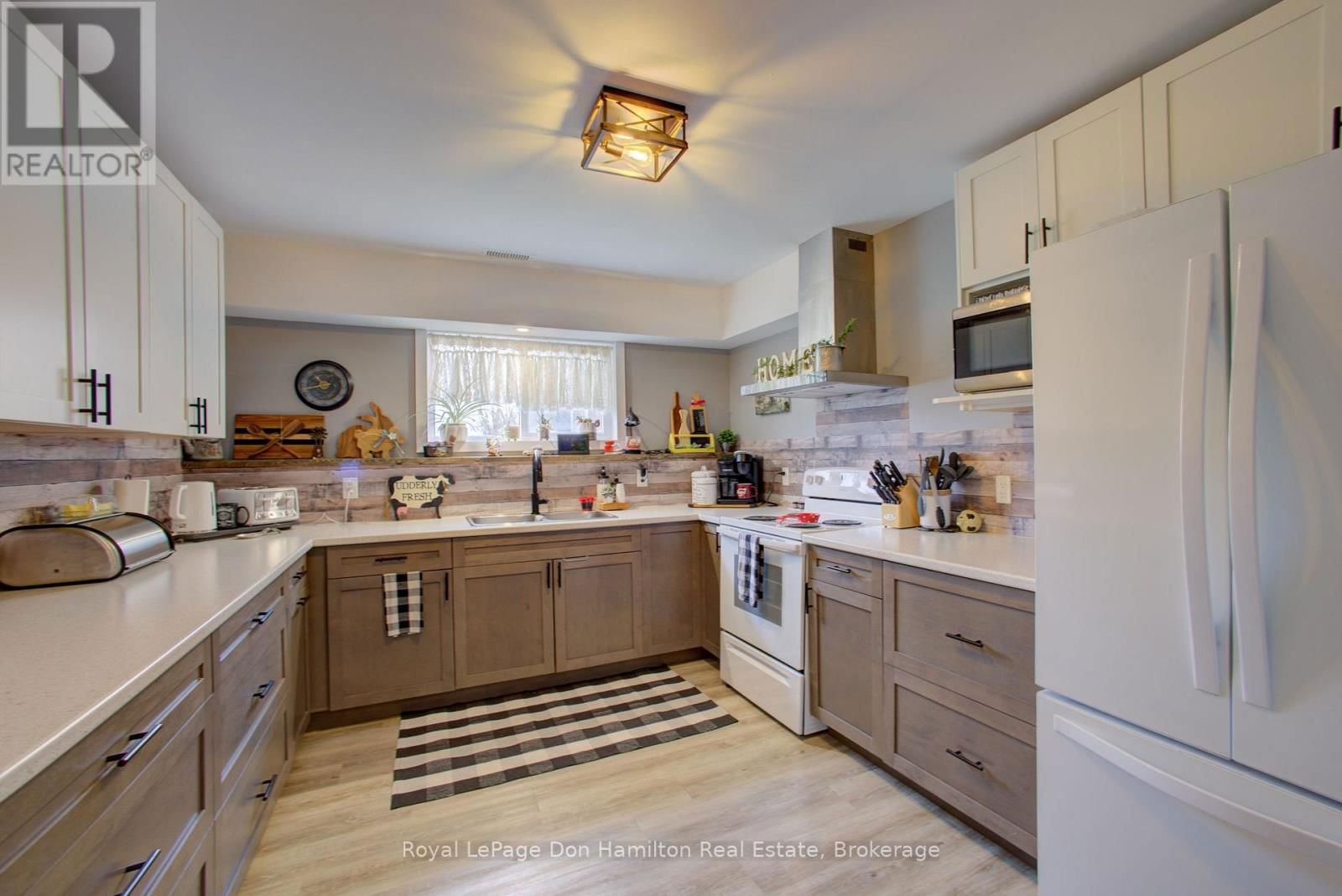 336 TURNBERRY STREET Image 34