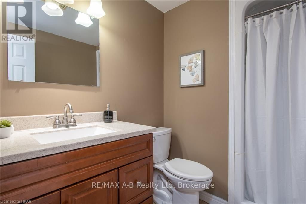 26 DICKENS PLACE Image 29