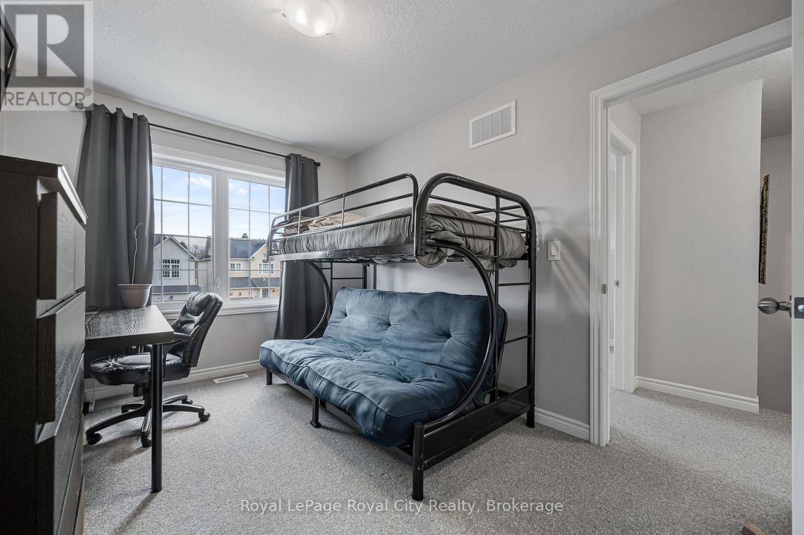23 COURTNEY STREET Image 24