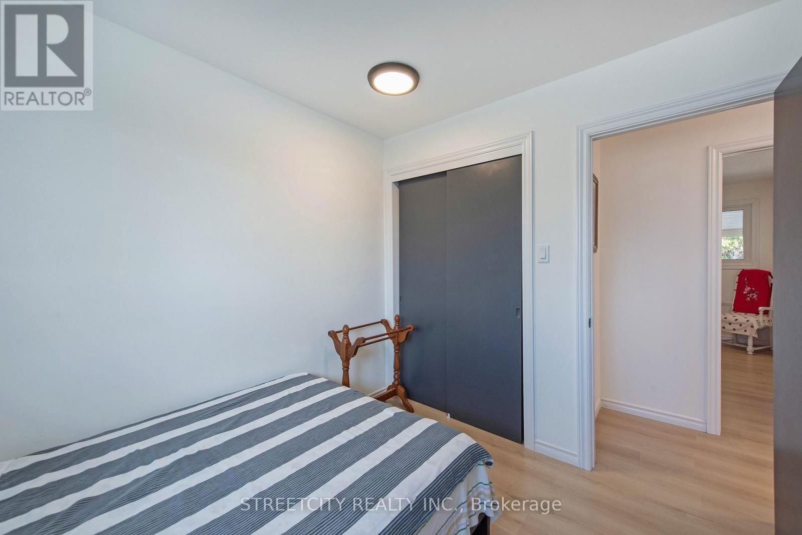 69 ALAYNE CRESCENT Image 19