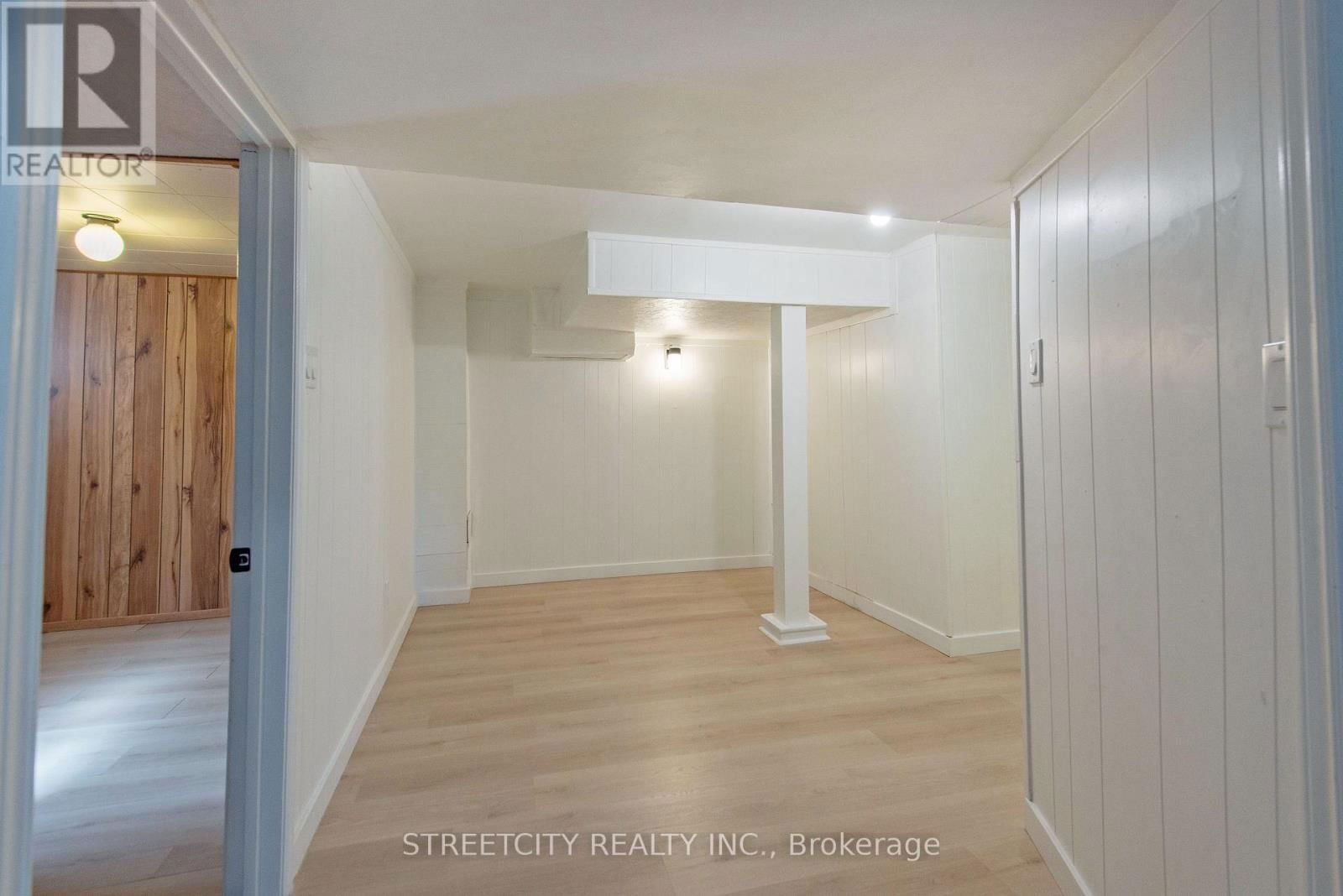 69 ALAYNE CRESCENT Image 25
