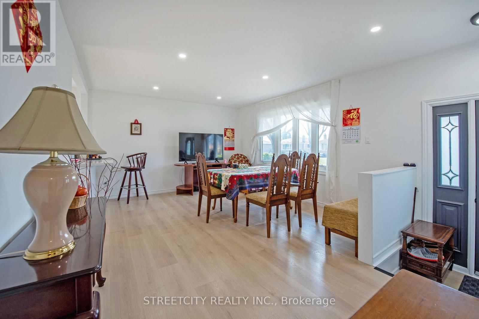 69 ALAYNE CRESCENT Image 7