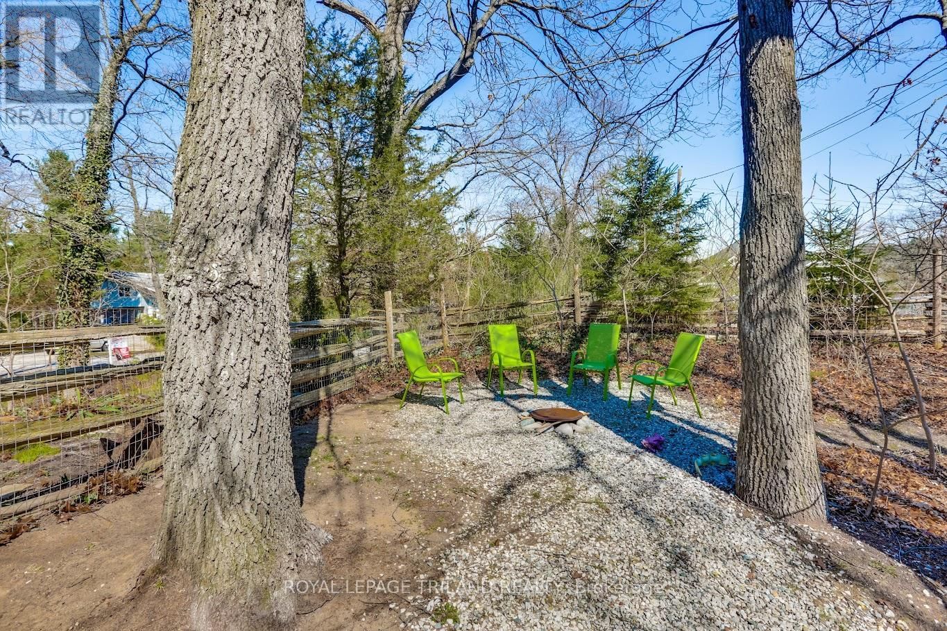 7933 KATHARINE CRESCENT Image 18