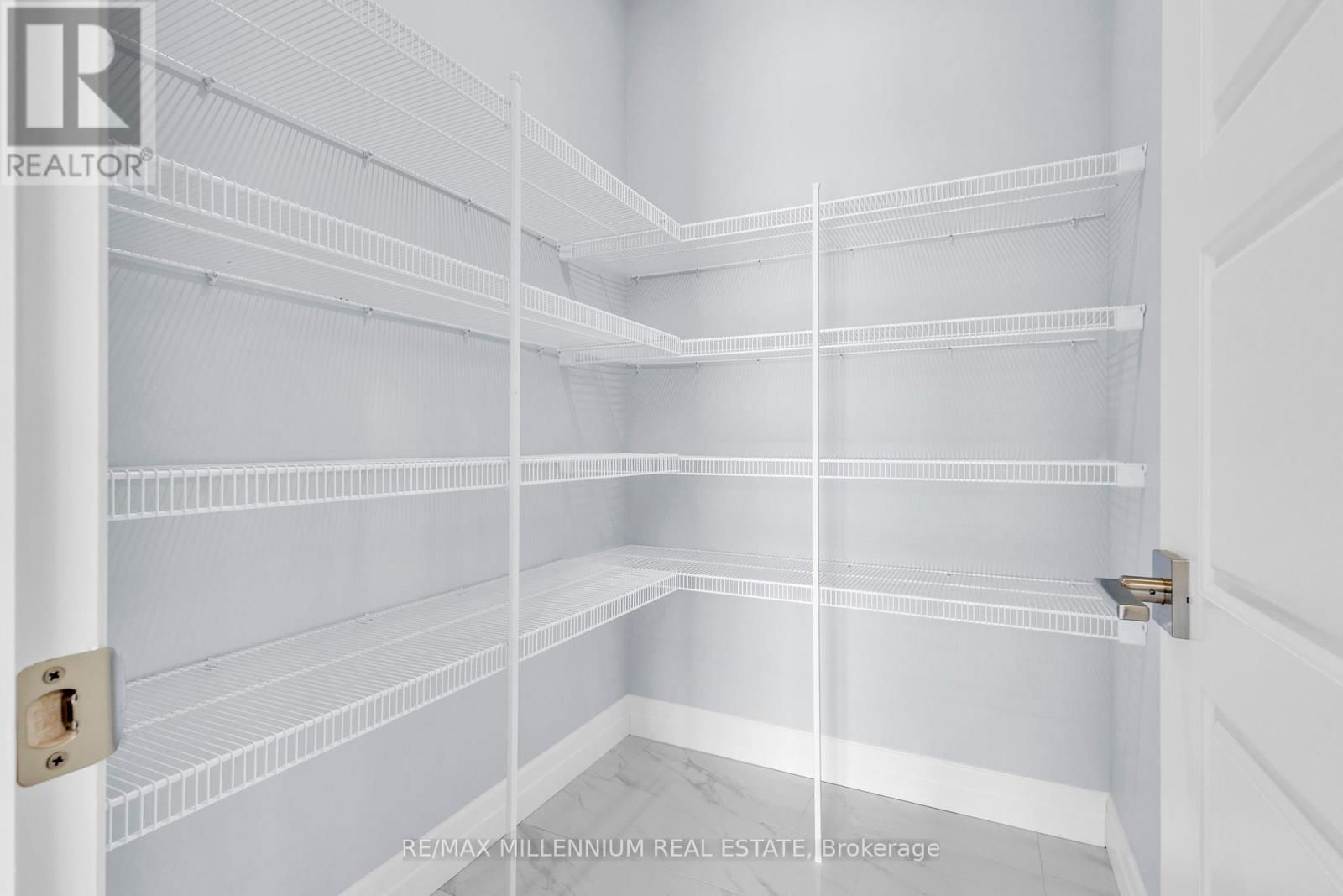 176 FOXBOROUGH PLACE Image 13