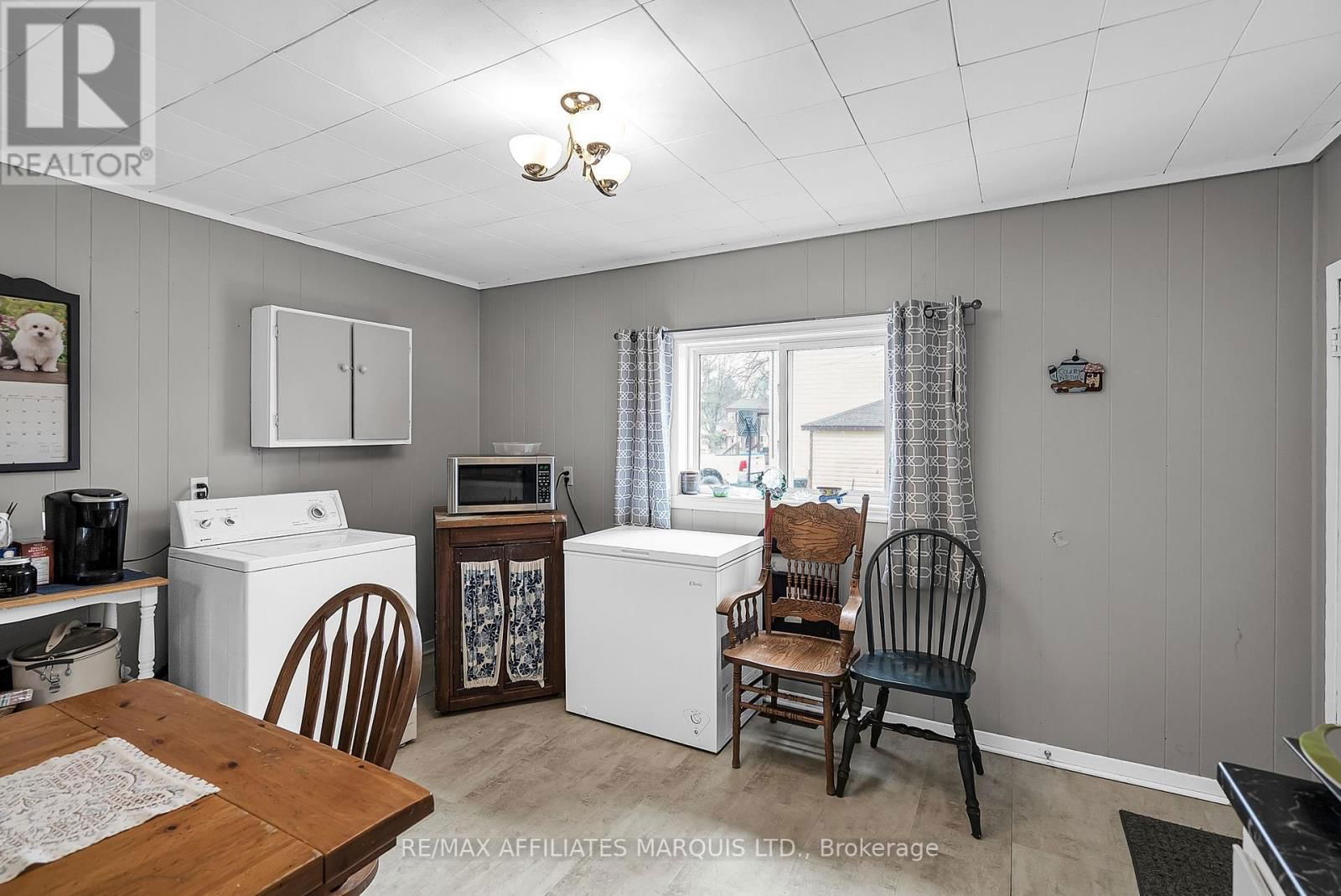 7 SPRUCE STREET Image 11