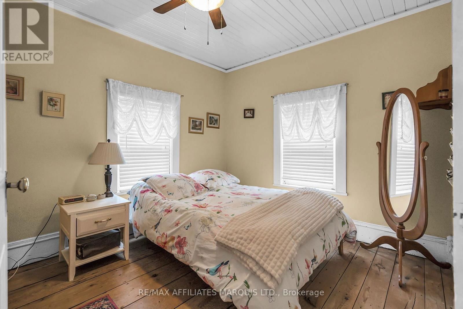 7 SPRUCE STREET Image 18