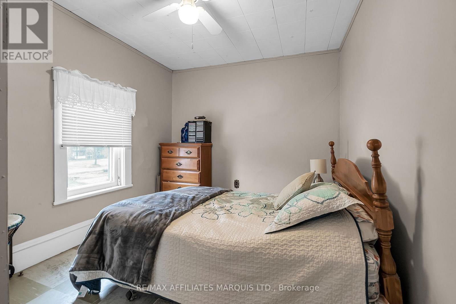 7 SPRUCE STREET Image 19