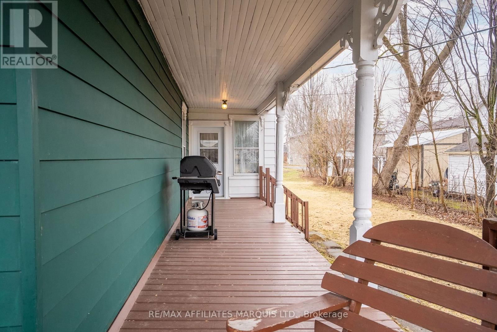7 SPRUCE STREET Image 28