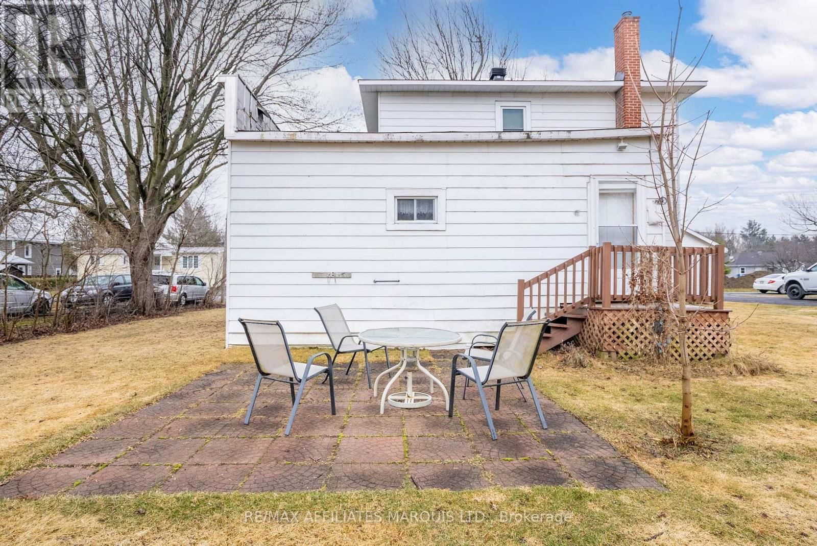 7 SPRUCE STREET Image 33