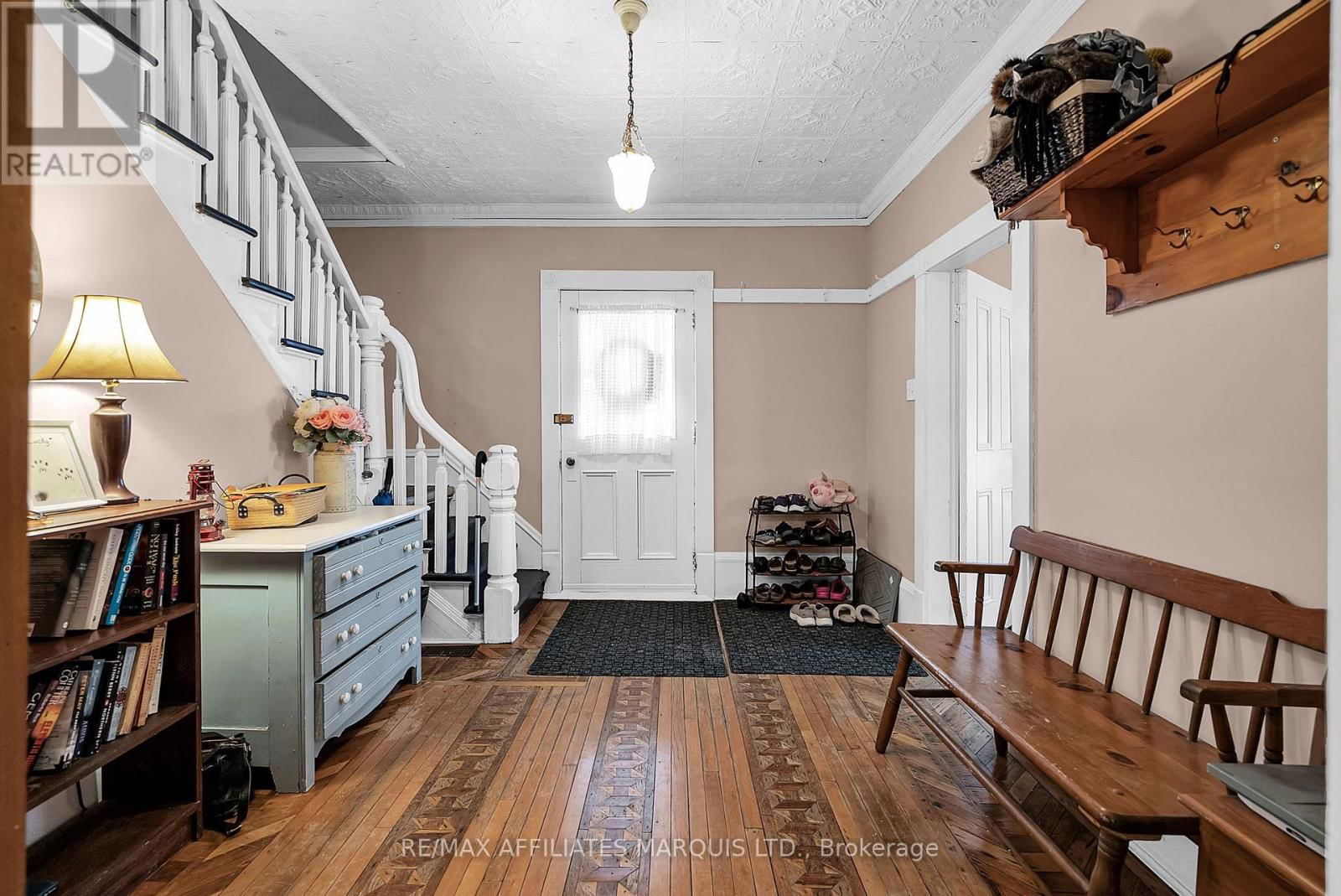 7 SPRUCE STREET Image 8