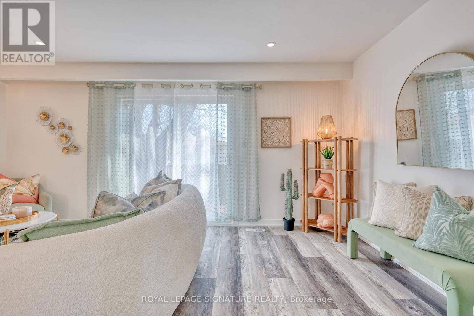 14 - 20 ANNA CAPRI DRIVE Image 12