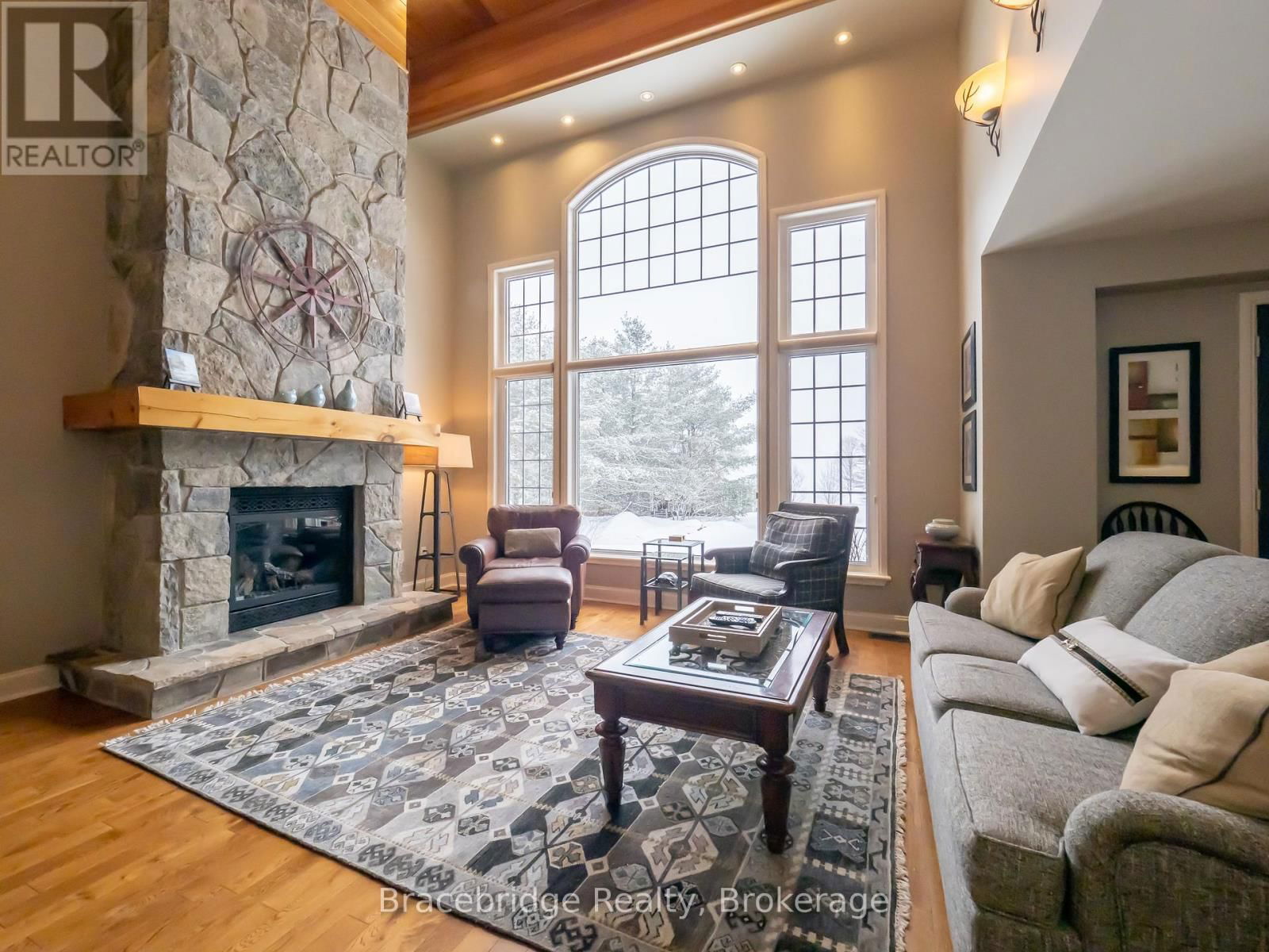 3876 MUSKOKA ROAD 118 HIGHWAY WEST Image 1