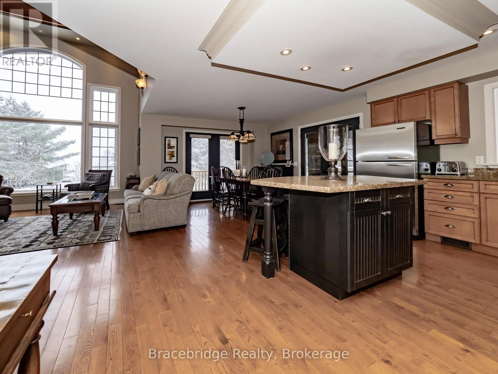 3876 MUSKOKA ROAD 118 HIGHWAY WEST Image 8