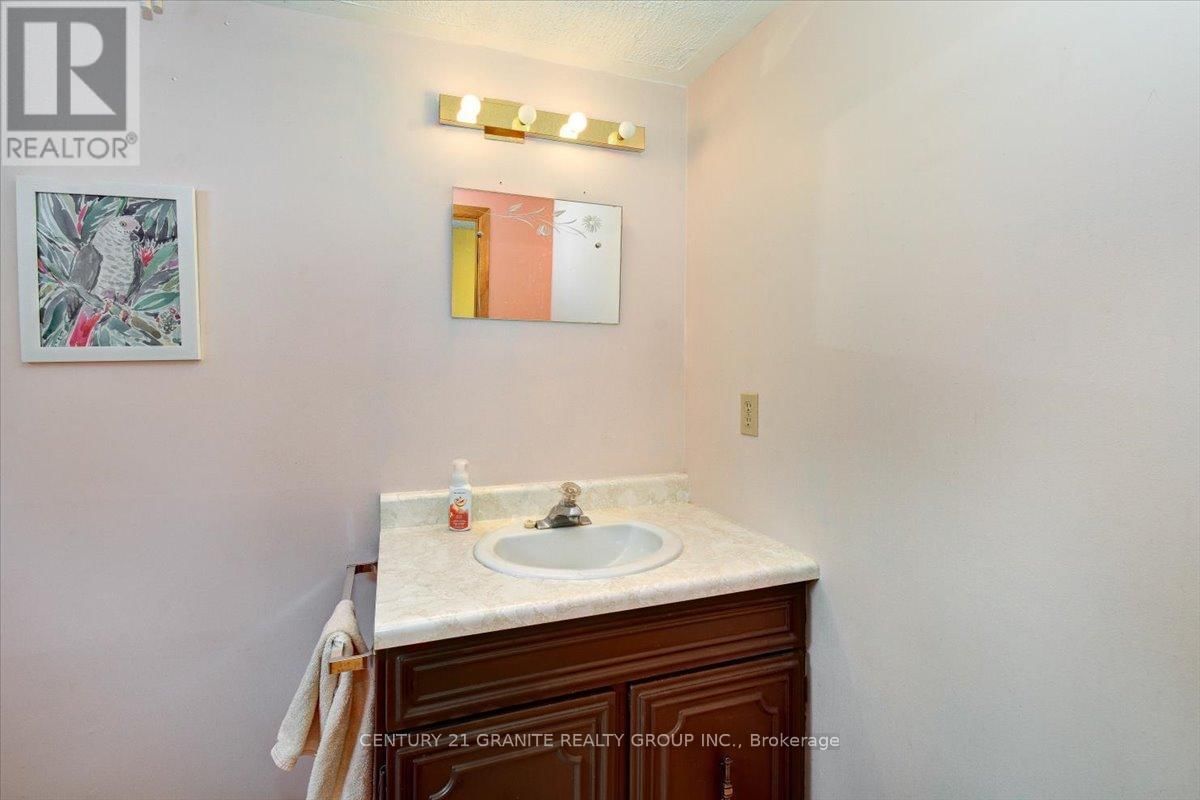 15 CRYDERMAN COURT Image 18