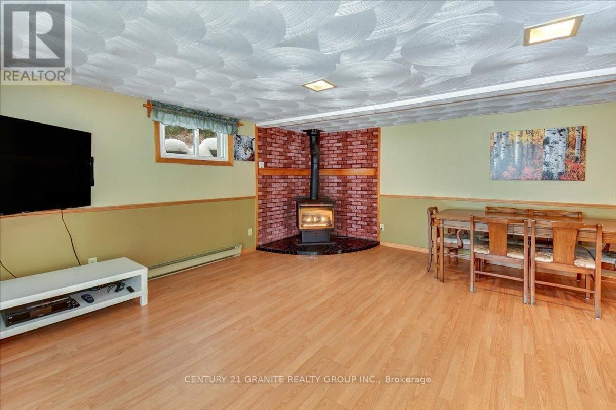 15 CRYDERMAN COURT Image 23