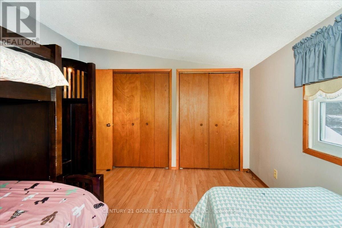 15 CRYDERMAN COURT Image 30
