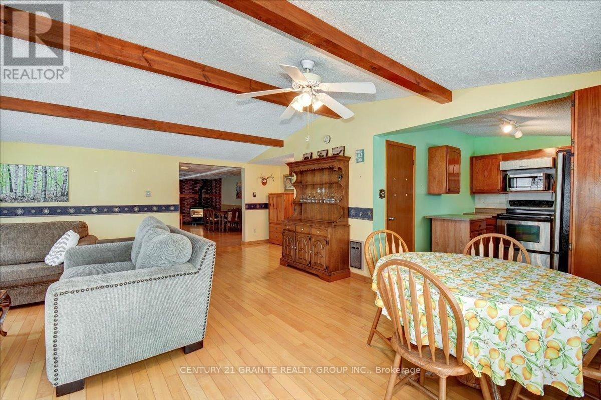 15 CRYDERMAN COURT Image 8