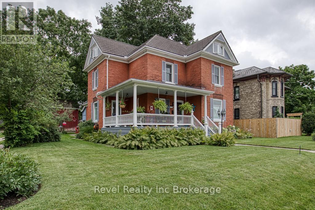 121 KING STREET WEST Image 2