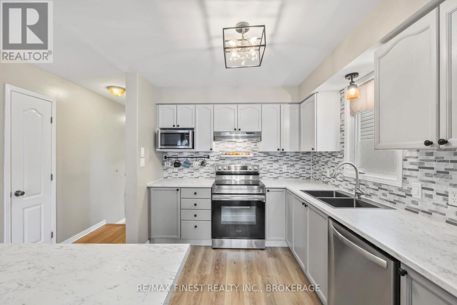 294 QUARRY POND COURT Image 12