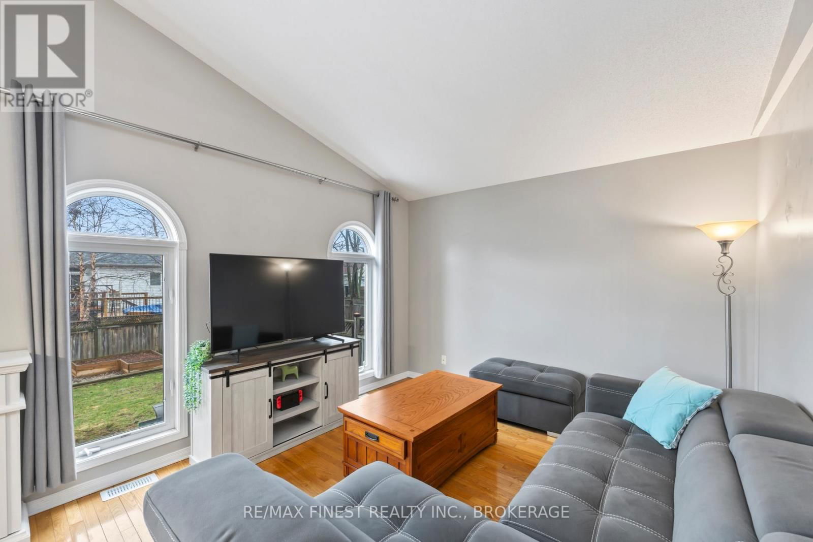 294 QUARRY POND COURT Image 18