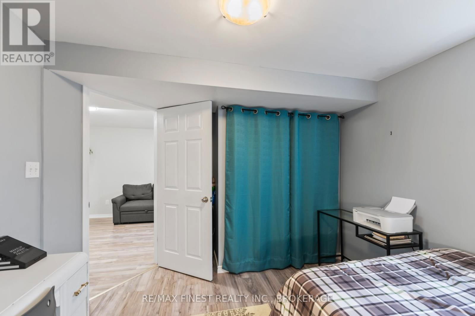 294 QUARRY POND COURT Image 38