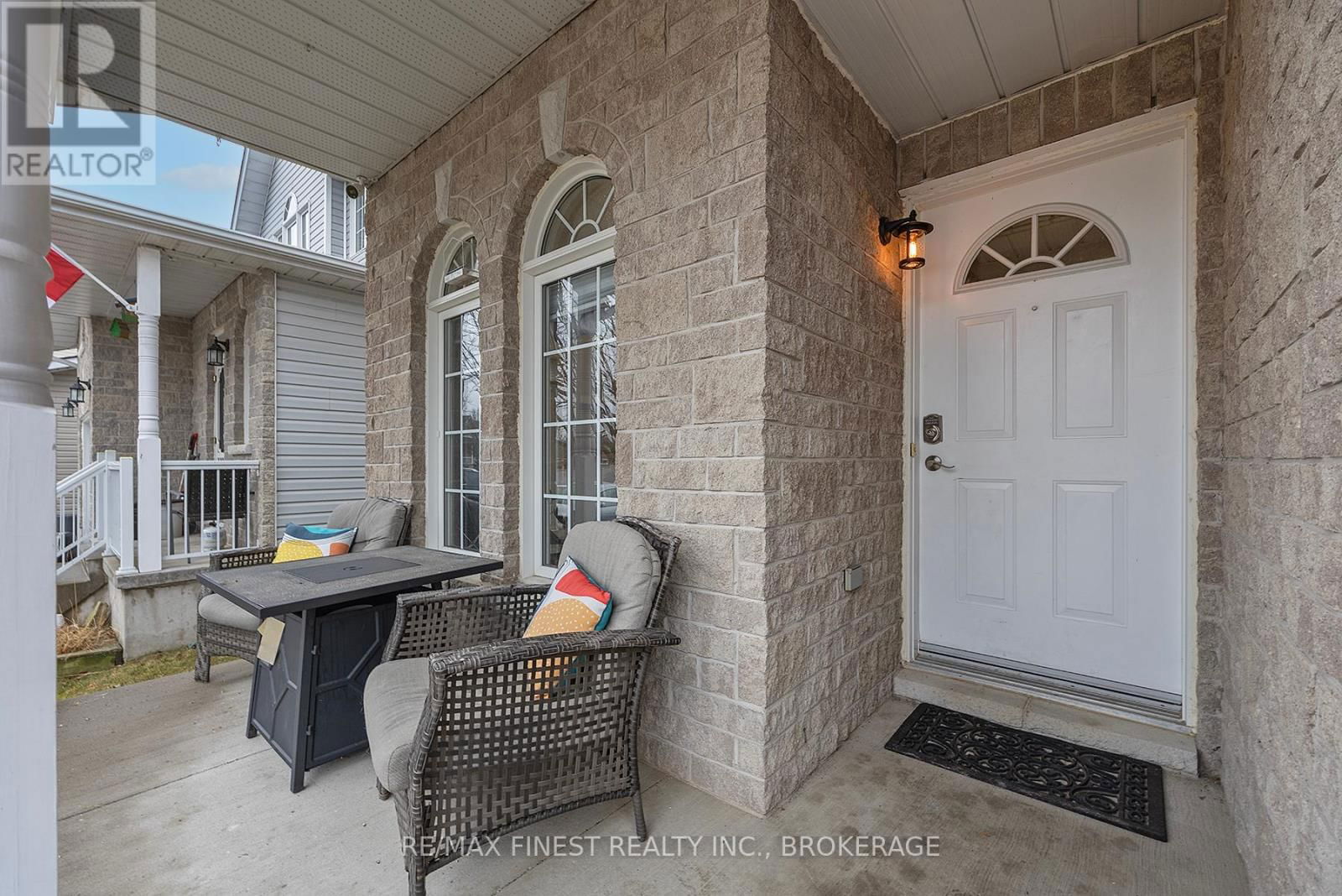 294 QUARRY POND COURT Image 4