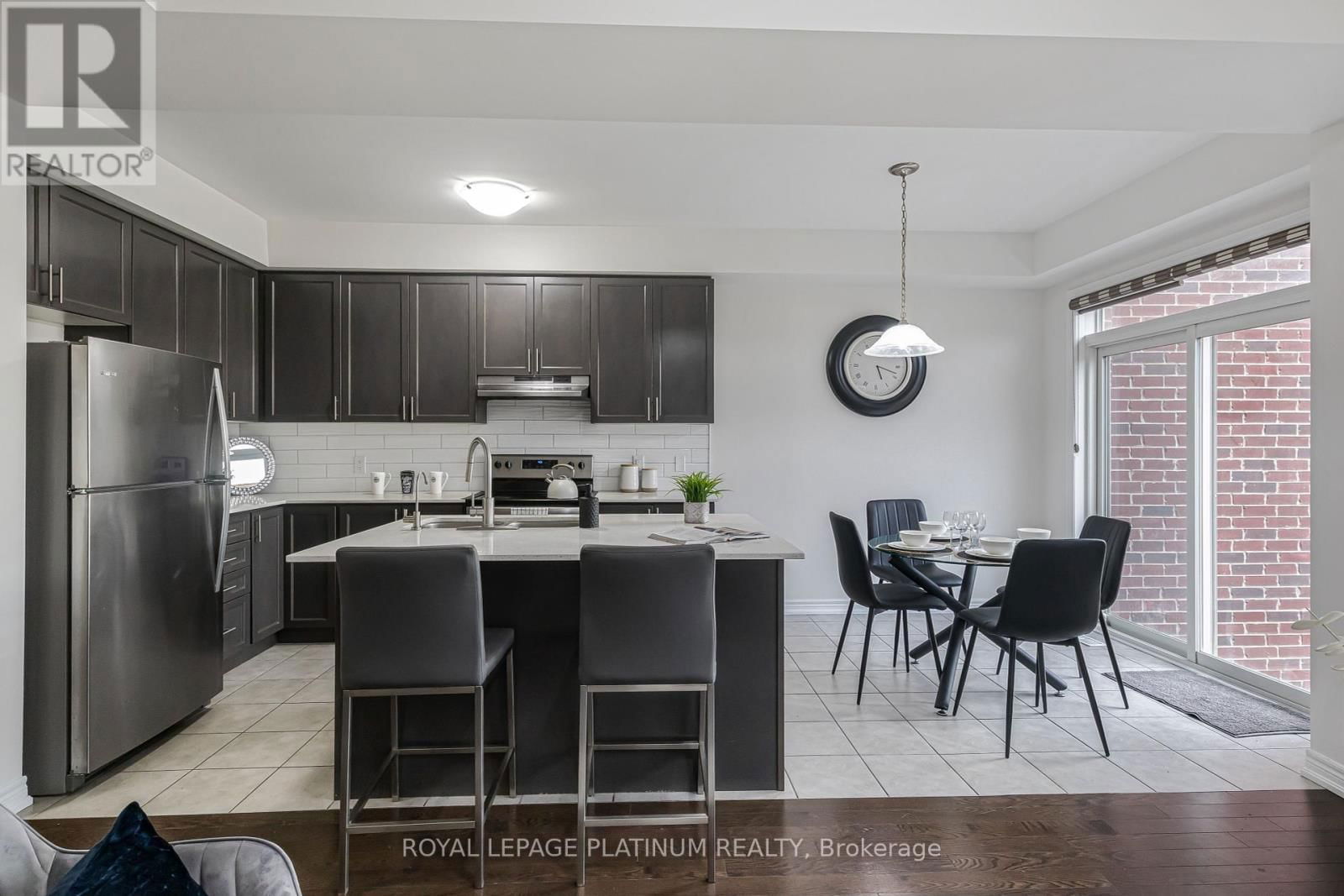 96 REISTWOOD DRIVE Image 10