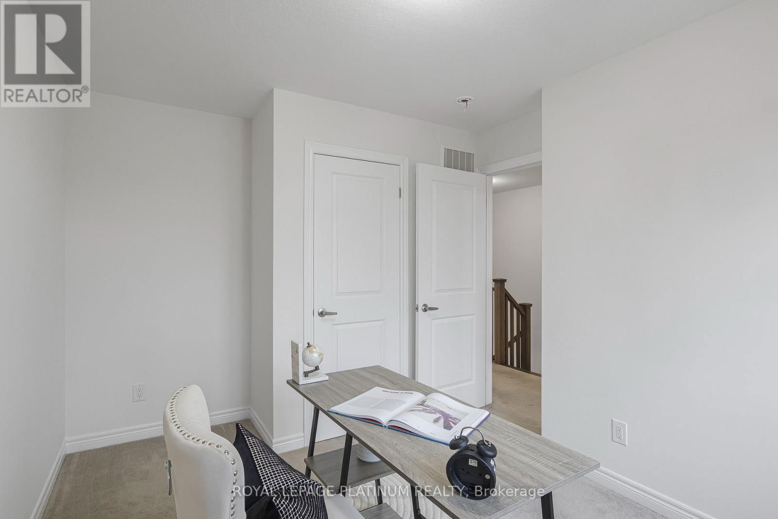 96 REISTWOOD DRIVE Image 16