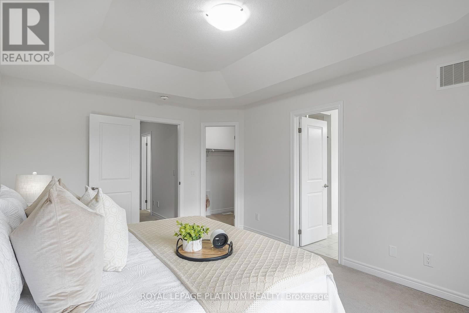 96 REISTWOOD DRIVE Image 20