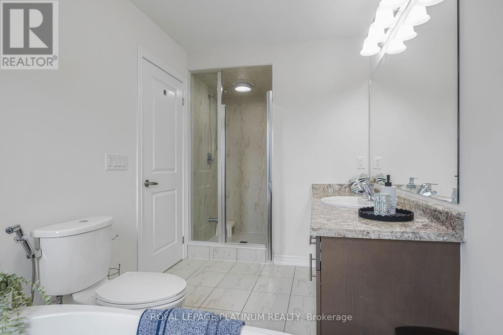 96 REISTWOOD DRIVE Image 22