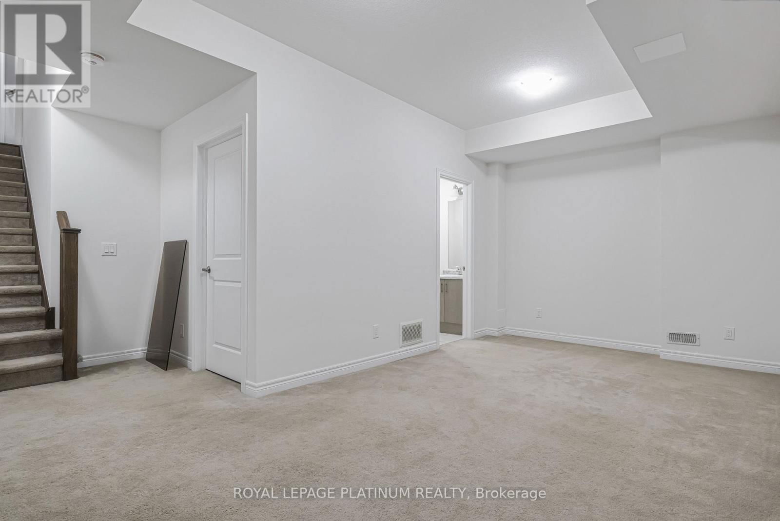 96 REISTWOOD DRIVE Image 24