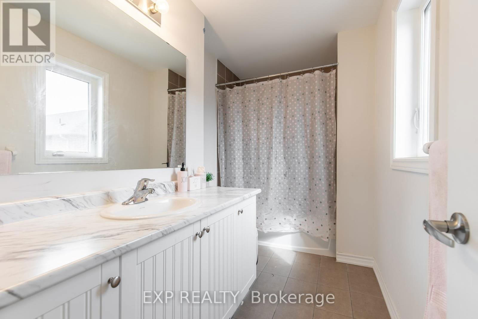 251 PALACE STREET Image 16