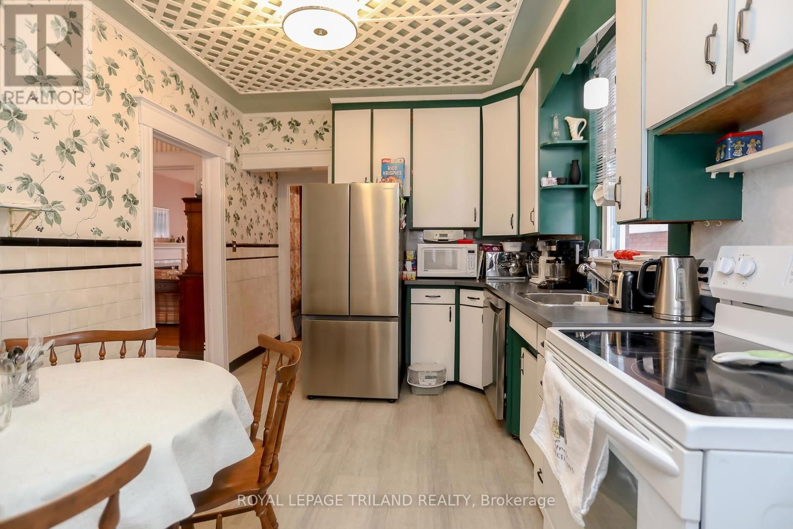 7 HUGHES STREET Image 14
