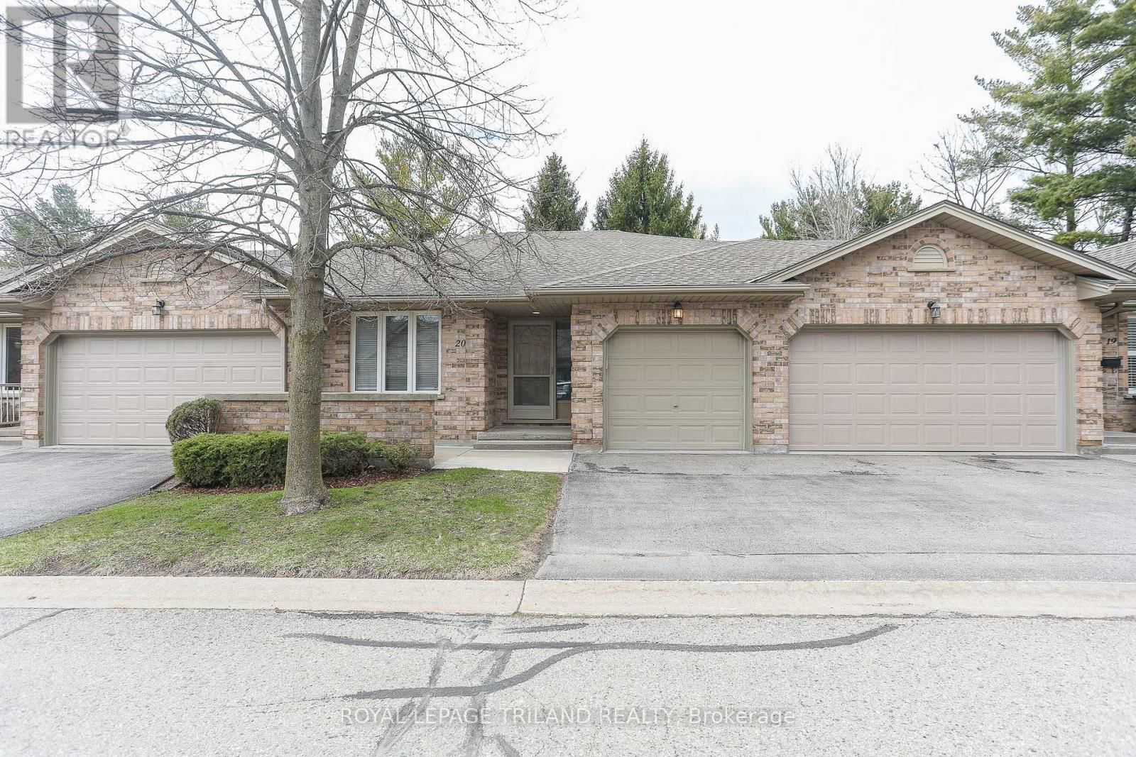 20 - 1241 BEAVERBROOK AVENUE Image 2