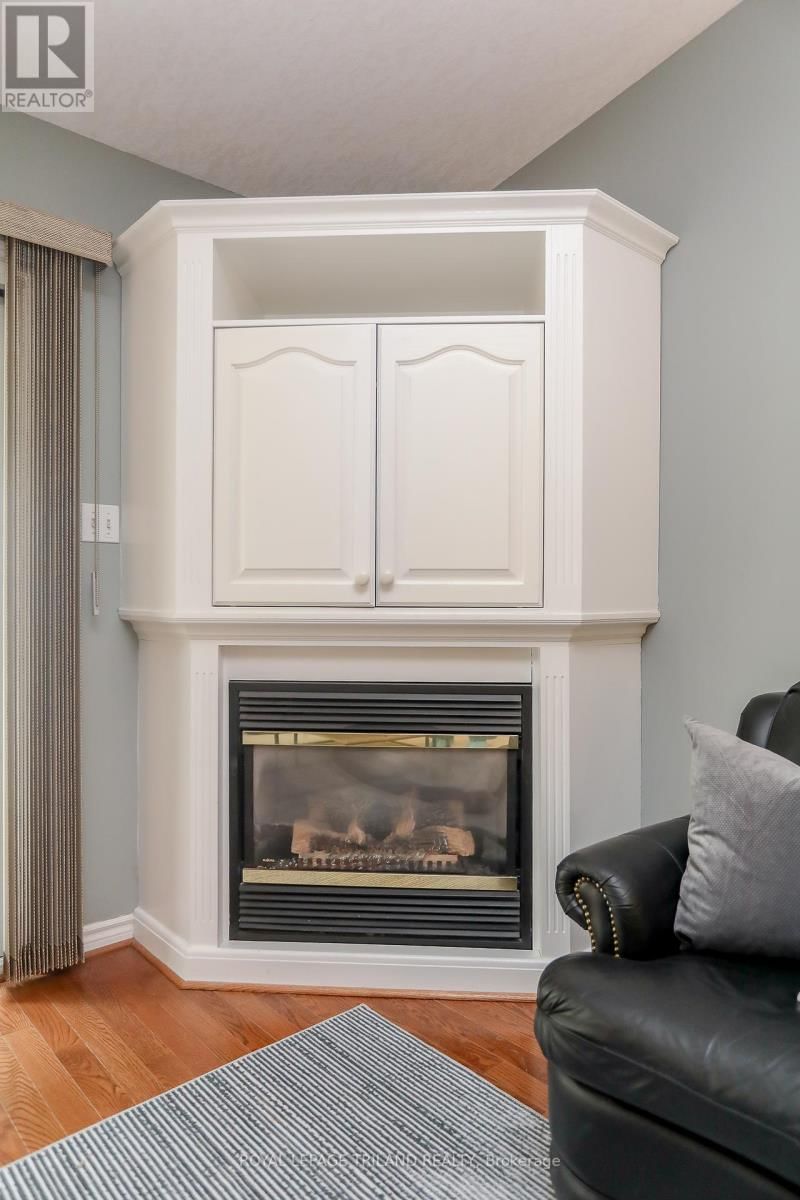 20 - 1241 BEAVERBROOK AVENUE Image 26