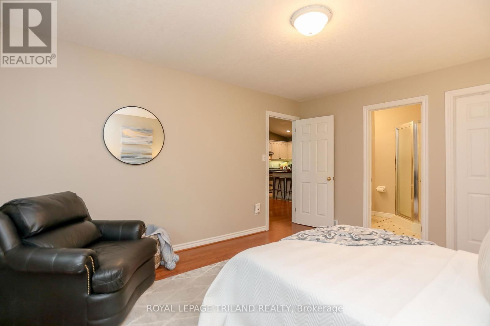 20 - 1241 BEAVERBROOK AVENUE Image 28